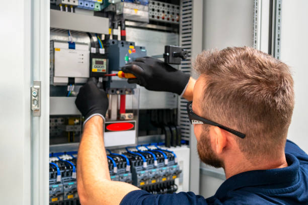 Best Affordable Electrician  in Green Bay, WI